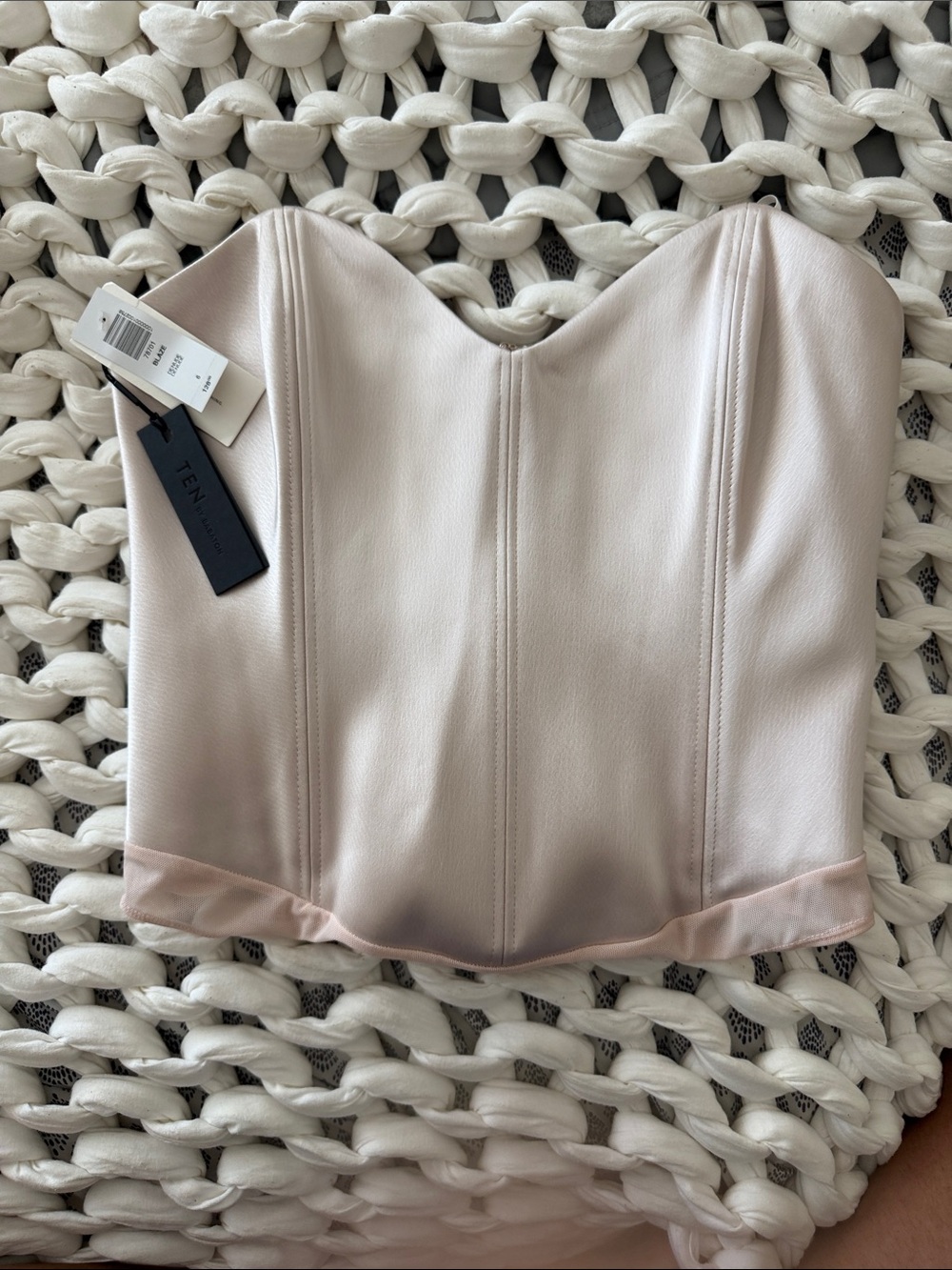 NWT ARITZIA Strapless Satin Bustier Bodysuit in Blush SIZE 6 - Picture 3 of 5